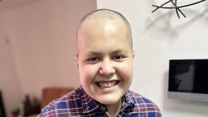 Santiago, Joven de 14 Años con Leucemia en Tepatitlán, Necesita un Trasplante para Sobrevivir