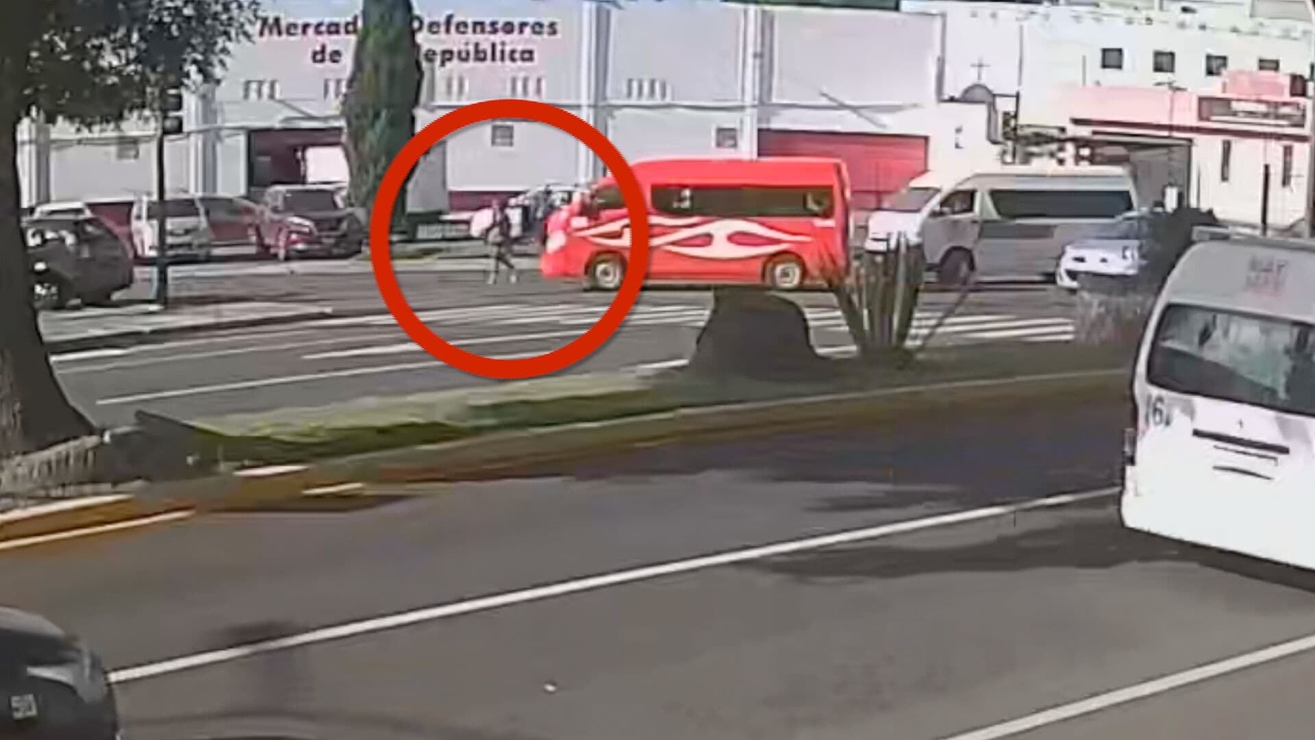Video Mujer Claudia Atropellada 8 Poniente y Diagonal Defensores de la República Puebla