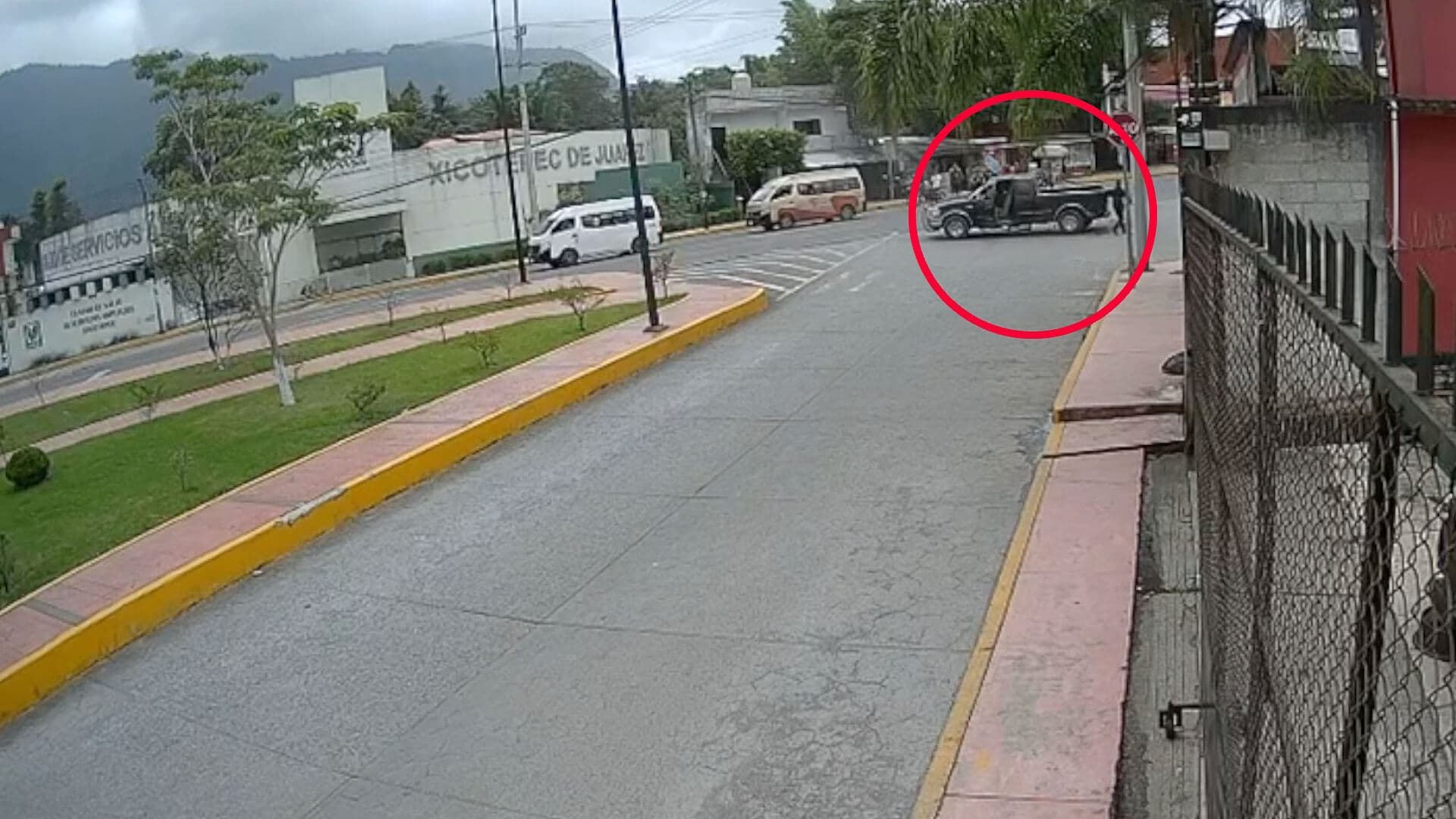 Accidente Choque Motocicleta Camioneta Hombre Lesionado Xicotepec Puebla