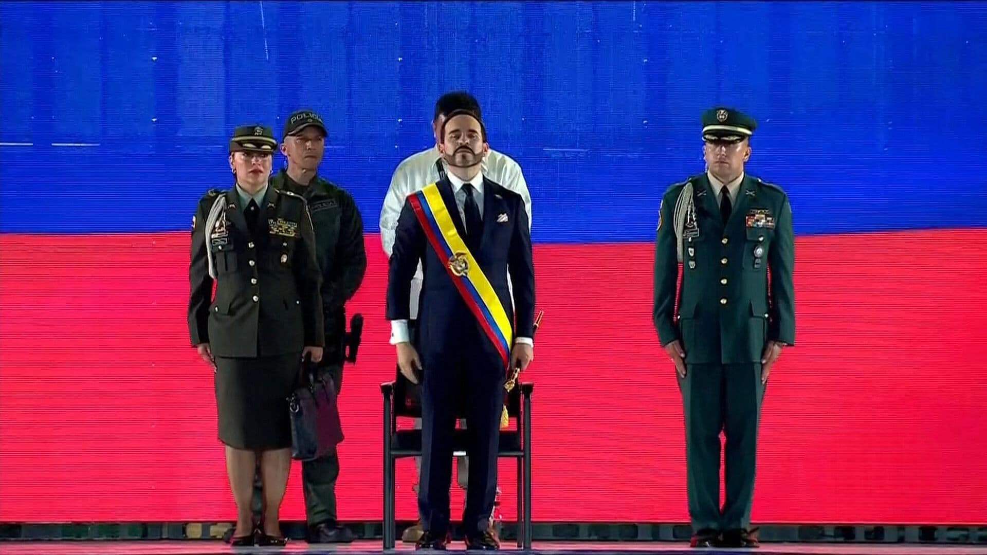 Asume como Nuevo Presidente de Colombia Abelardo de la Espriella