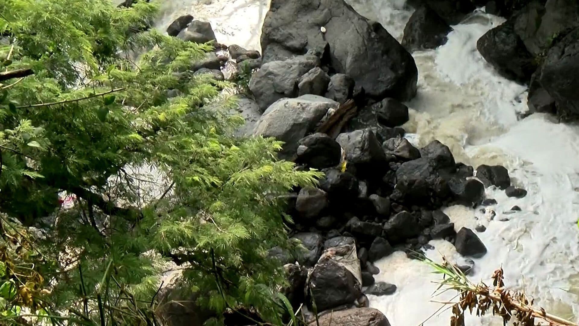 Autoridades de Jalisco Piden No Cruzar el Río Santiago en Barranca de Huentitán Tras Muerte