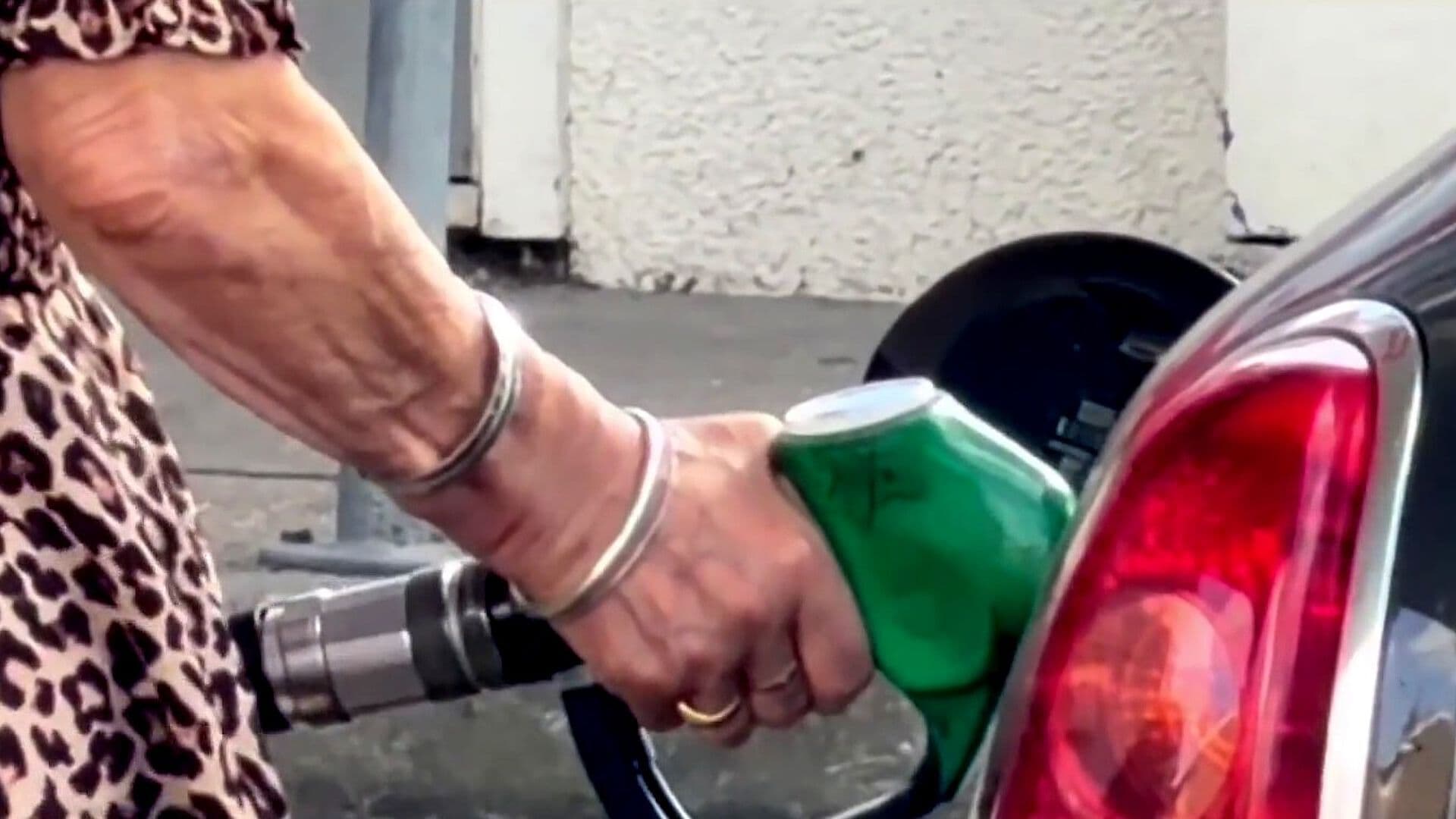 Robos en Gasolineras del Reino Unido Aumentaron 20% por Alza en Precio de Gasolina