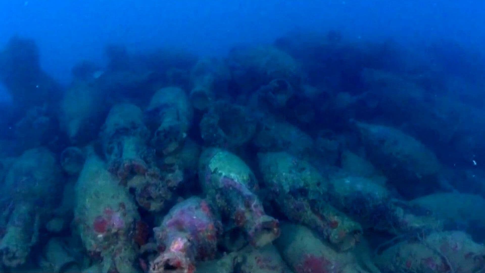 Descubren Barco Romano de 2 Mil 100 Años con Cientos de Ánforas en Sicilia