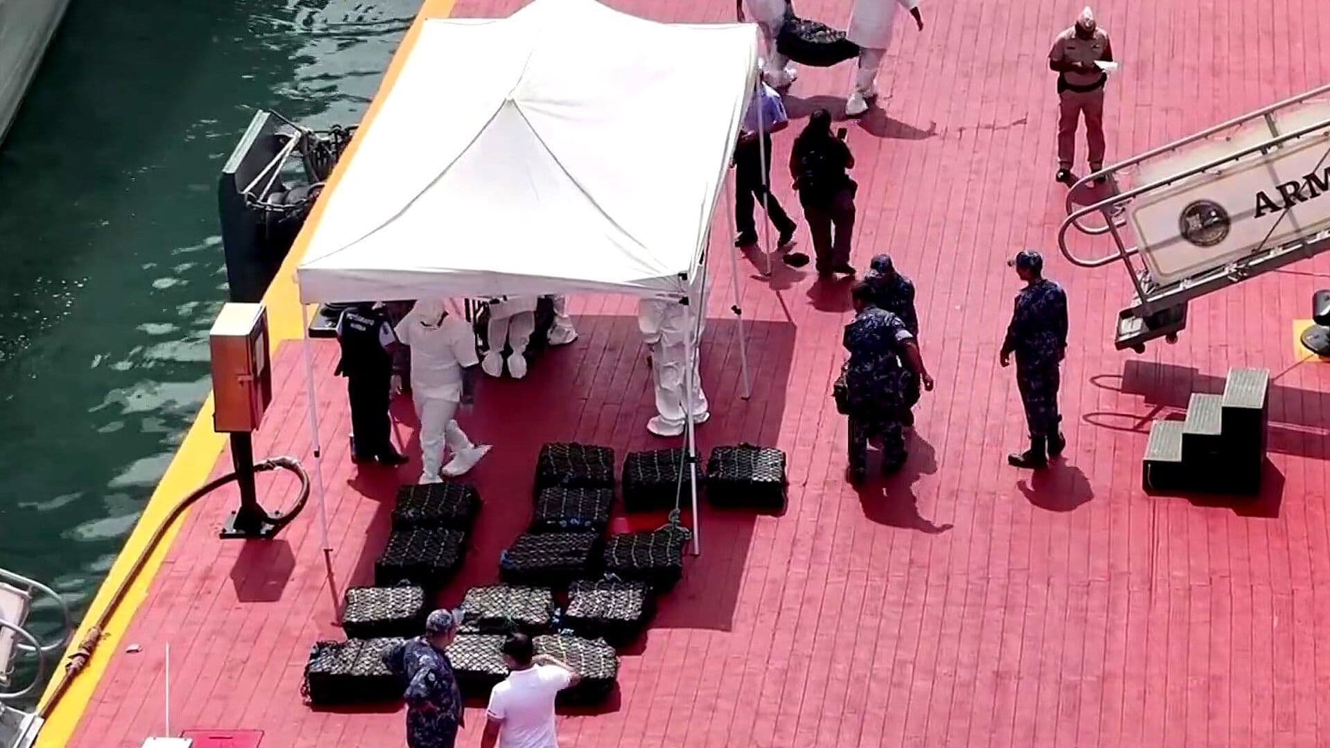 Marina Traslada a Acapulco Más de Dos Toneladas de Presunta Cocaína Asegurada