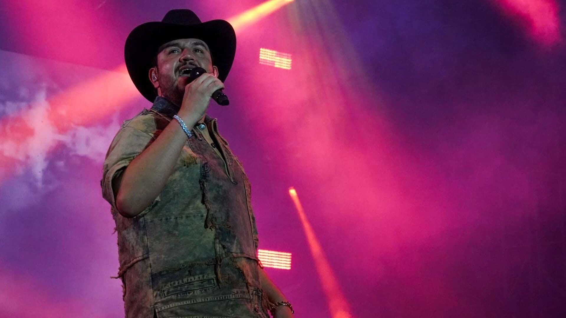 Edén Muñoz Lanza Colaboración con Alejandro Sanz; Esto Dijo