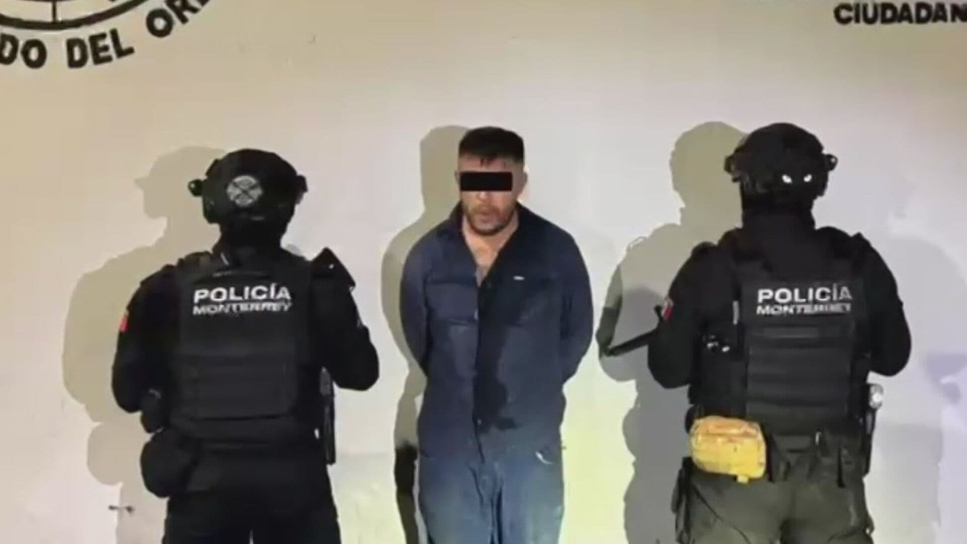 Cae Hombre que Abandonó Carro con 2 Encajuelados en Monterrey