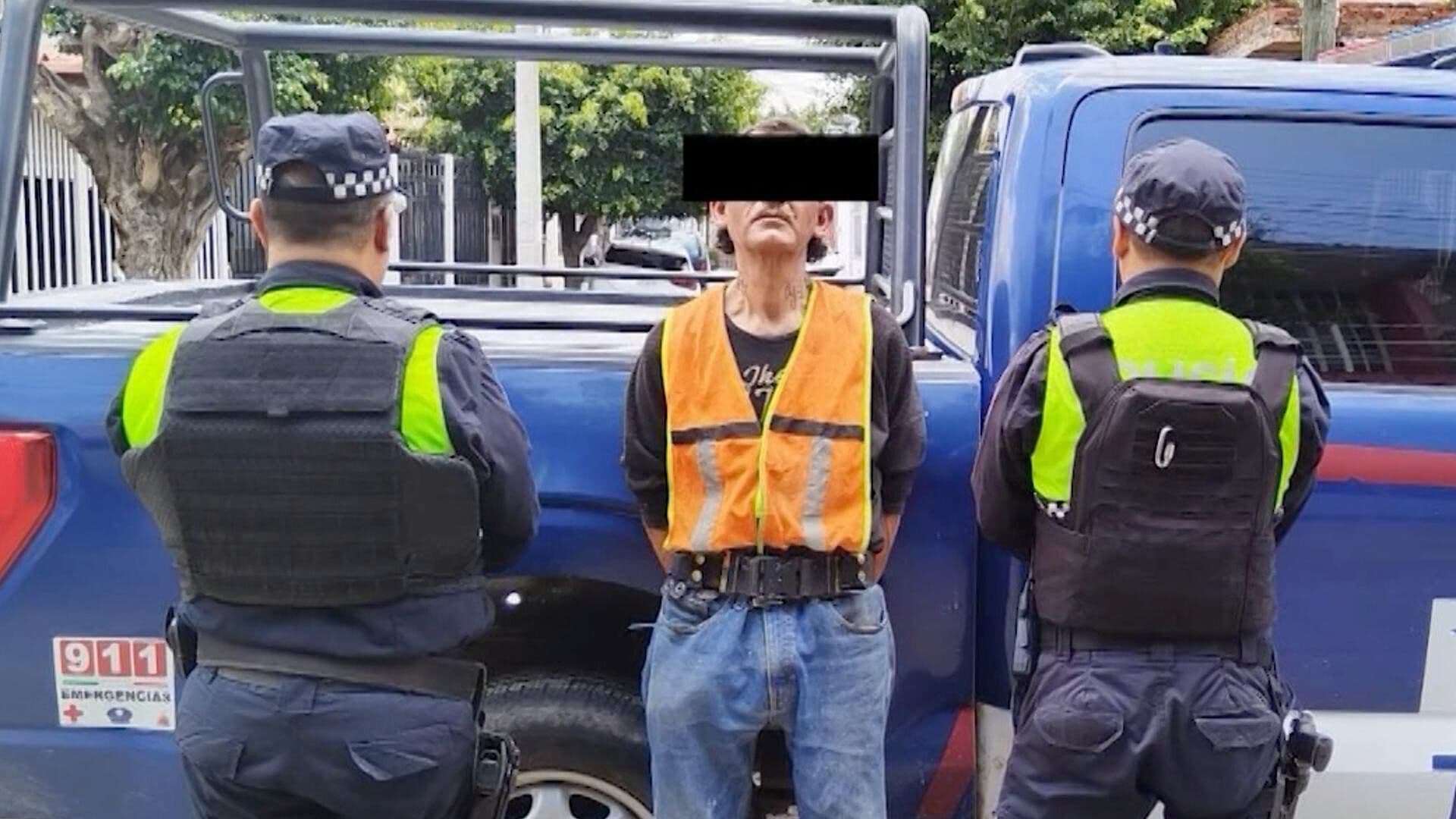 Detienen a Hombre en Tonalá por Presuntamente Cortarle la Cola a un Perro con Cuchillo