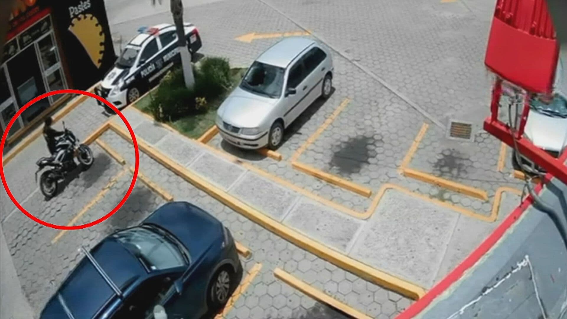 VIDEO: Roban Moto Frente a Patrulla en Tlaxcala Sin Que Policías lo Eviten