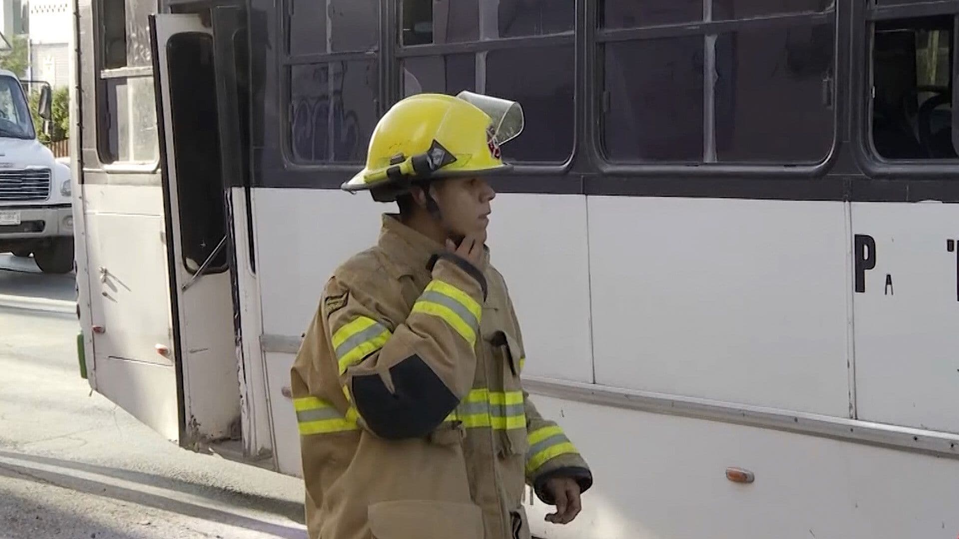Incendio de Camión Ruta Sur Panteones Moviliza a Bomberos de Torreón