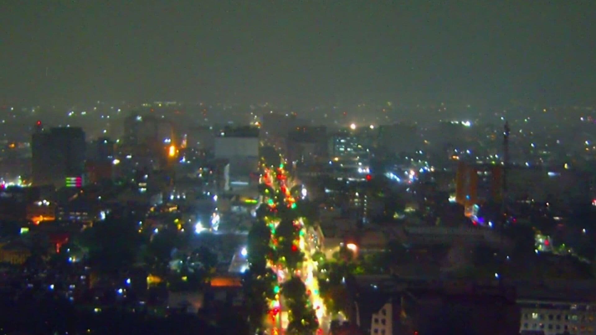 Cámaras de N+ Captan Desde las Alturas Tormenta Eléctrica en CDMX