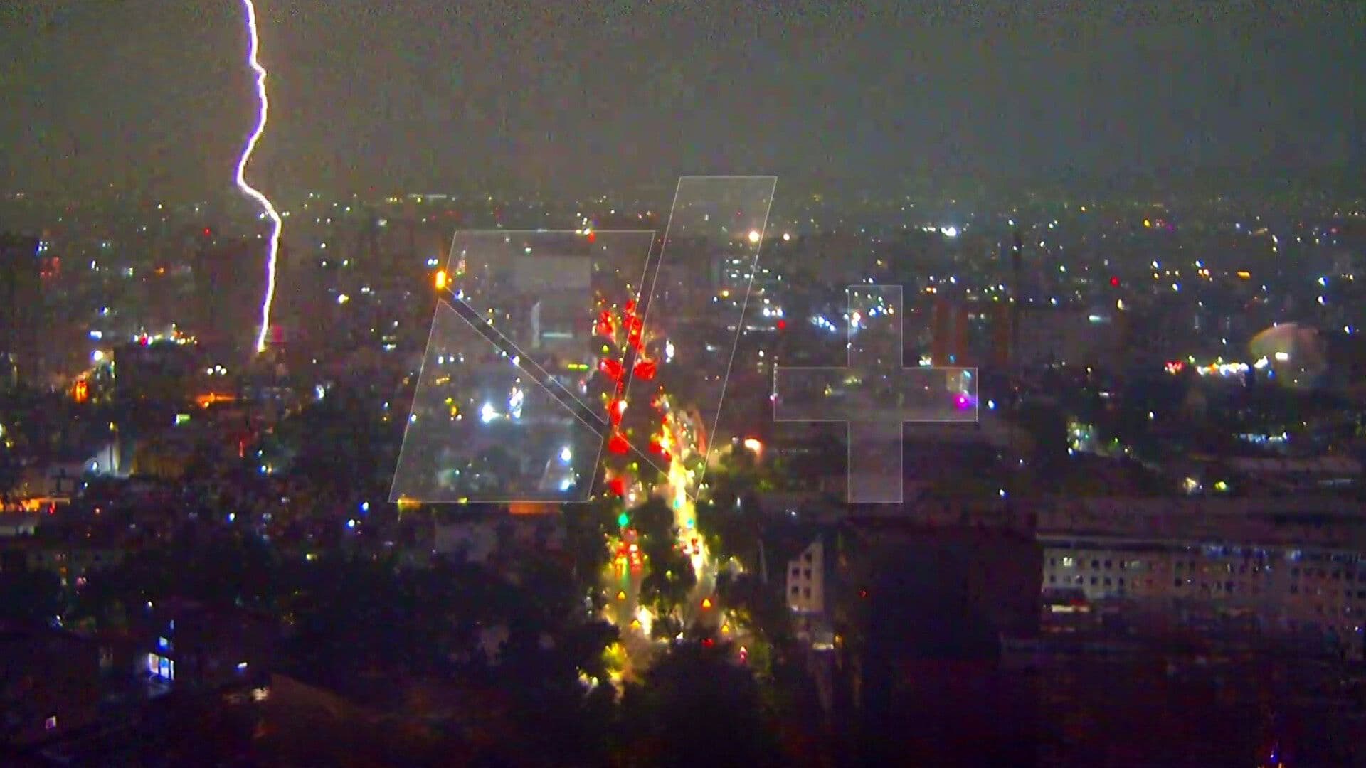 VIDEO: Así Se Ve la Lluvia y Tormenta Eléctrica en CDMX desde la Antena de N+; Actualizan Alerta