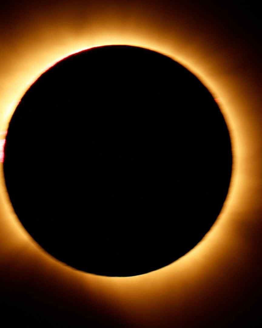 Así se Vive el Momento Exacto del Eclipse Solar Total en España