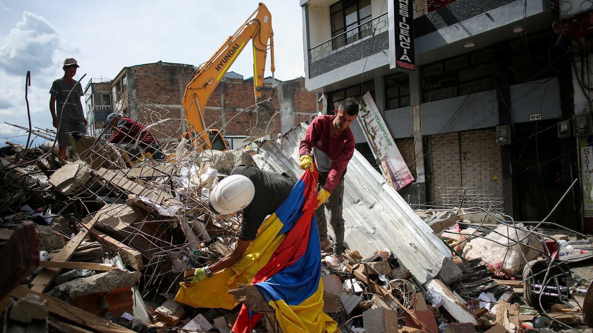 Aumenta a 239 la Cifra de Muertos por el Terremoto en Colombia