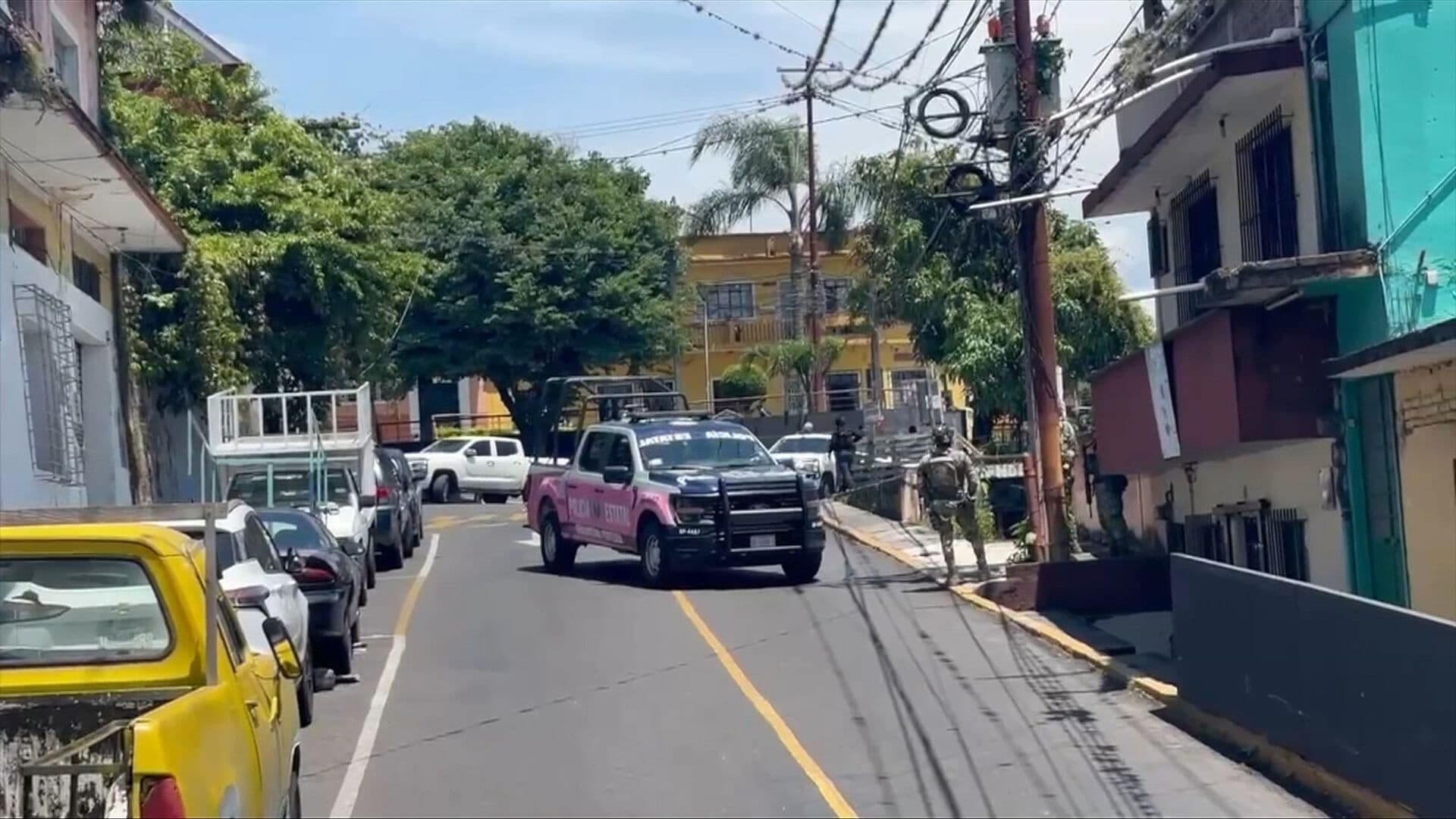 Aseguran Armas, Drogas, Cámaras y Detienen a Tres Personas tras Cateo en Córdoba, Veracruz