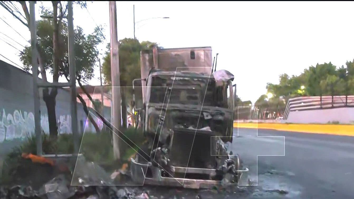 Se Quema Cabina de Tráiler en Avenida Azúcar, Alcaldía Iztacalco