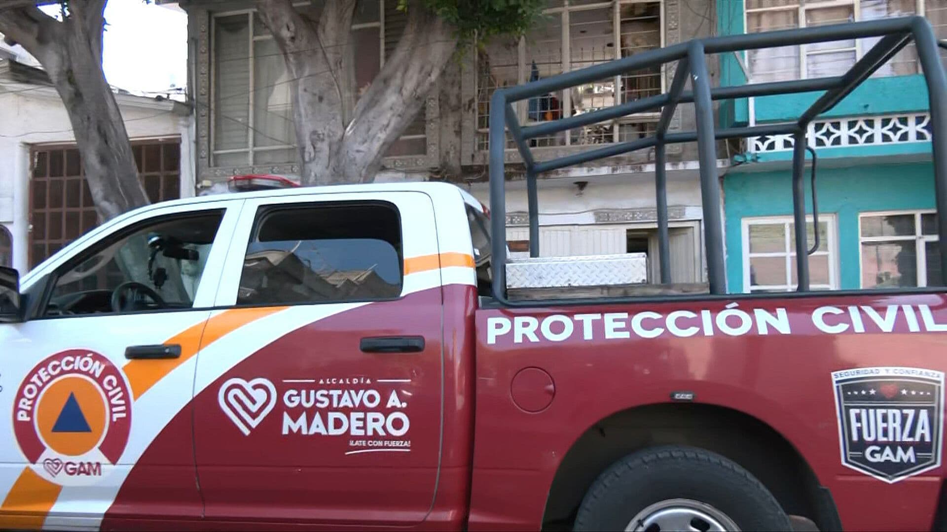 Bomberos Atienden Cortocircuito Provocado por Horno de Microondas en la GAM