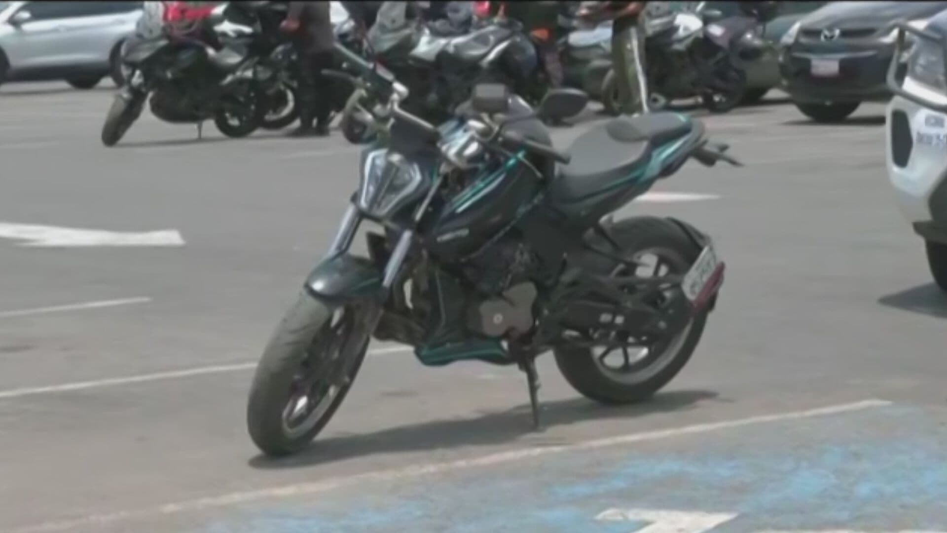 Motociclista Muere en Ecatepec tras Riña en Estacionamiento de Plaza Comercial