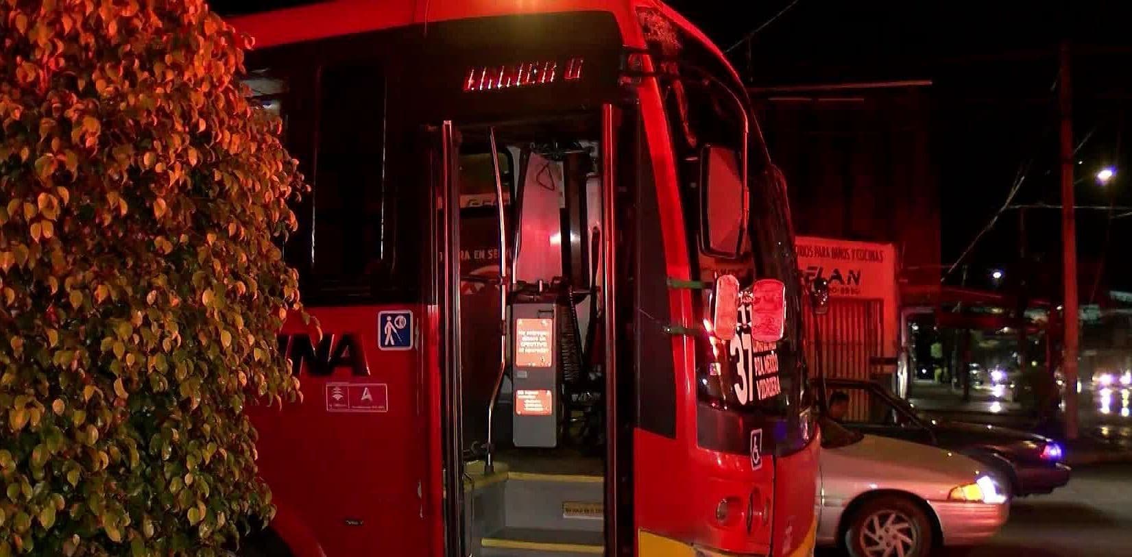 Choque Entre Unidad de Transporte Público y Patrulla Deja Saldo de Tres Personas Lesionadas