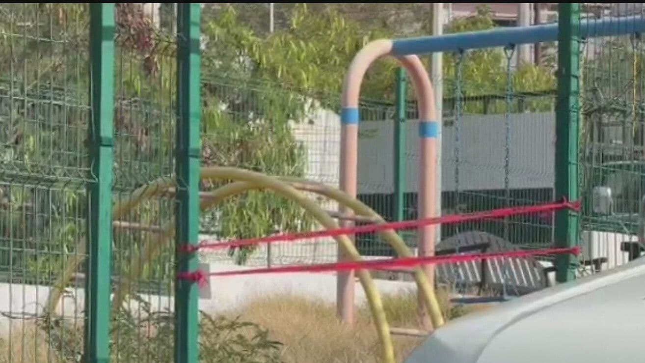Investigan Muerte de Hombre en Parque en Santa Catarina