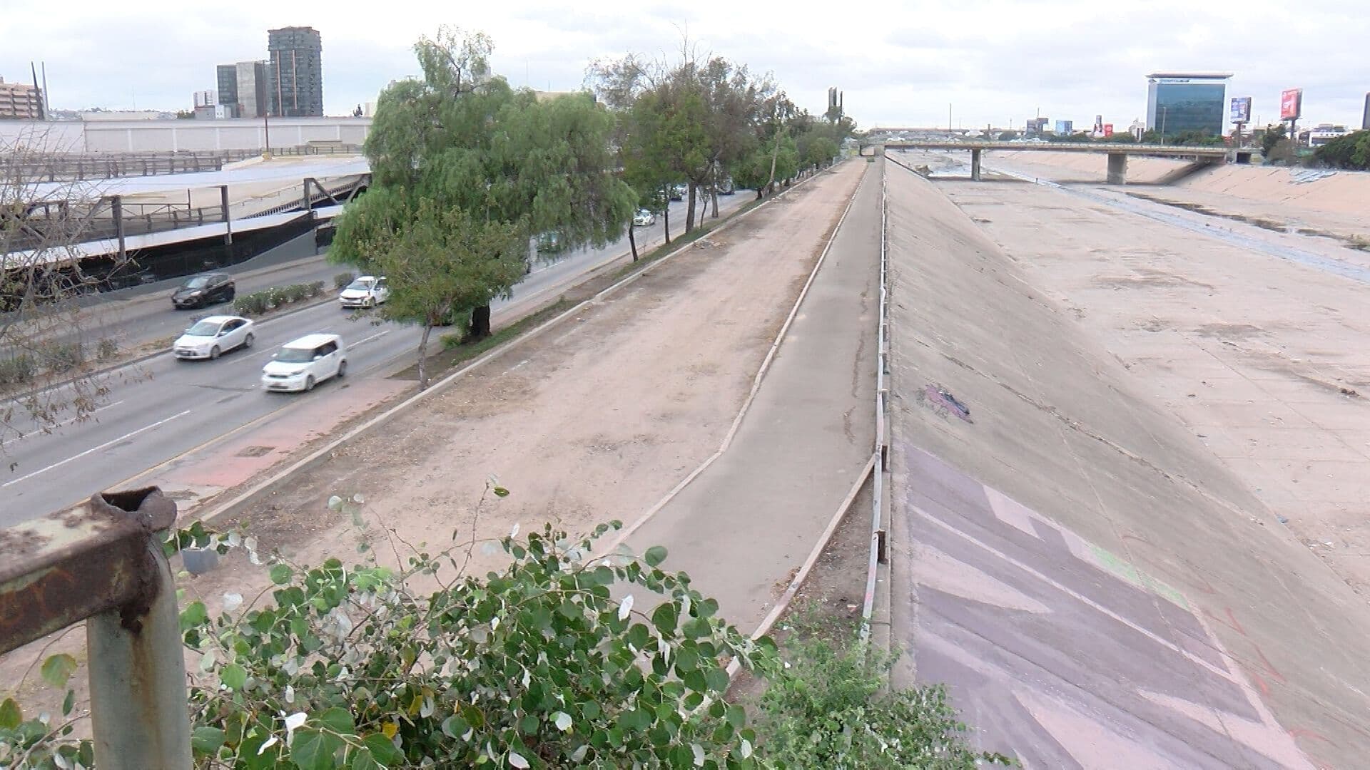 Instalan Nuevas Rampas para Conectar Ciclovía de Zona Río en Tijuana