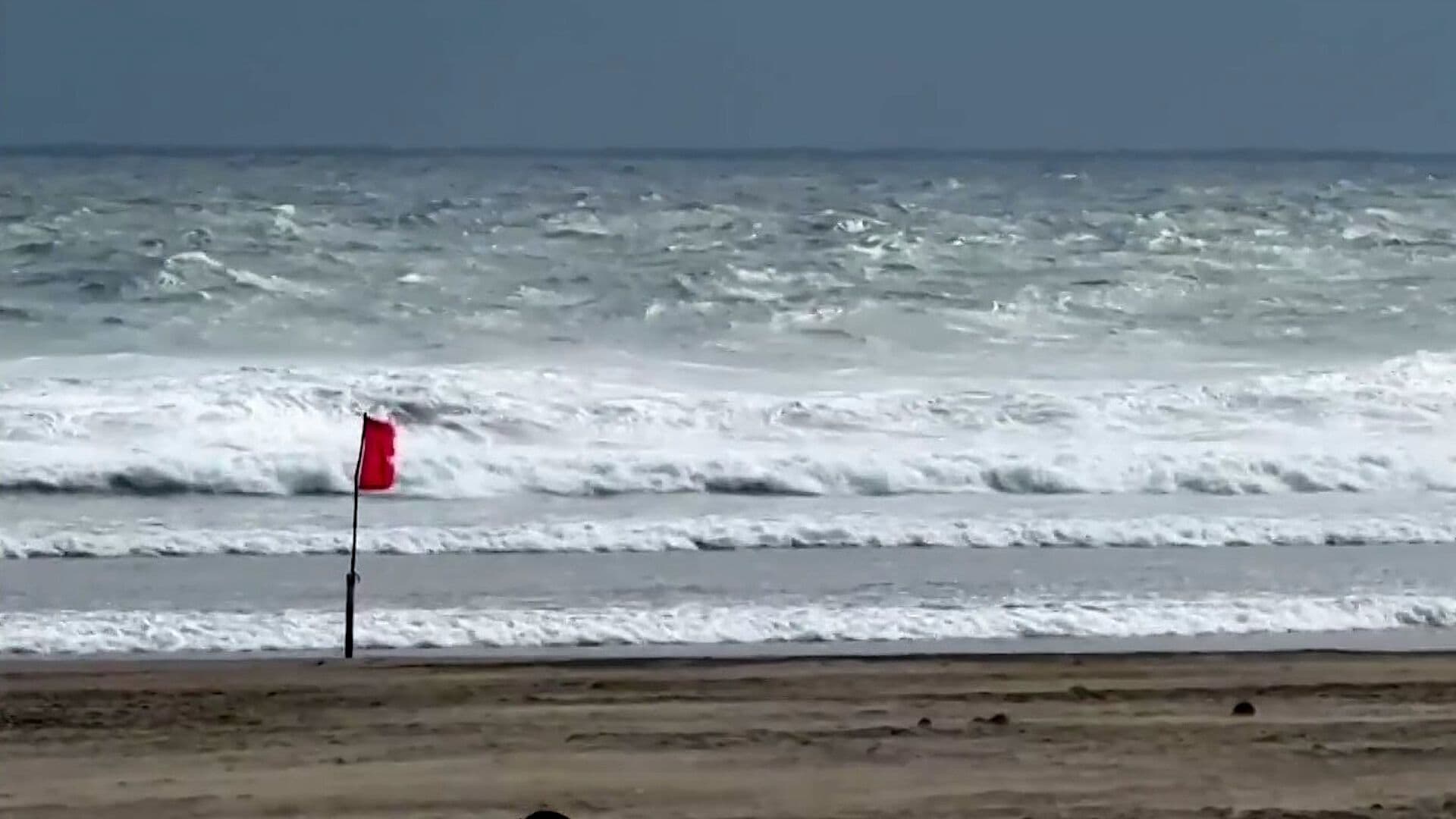Vigilan Dos Sistemas Tropicales en el Atlántico; Prevén Lluvias Intensas en Veracruz
