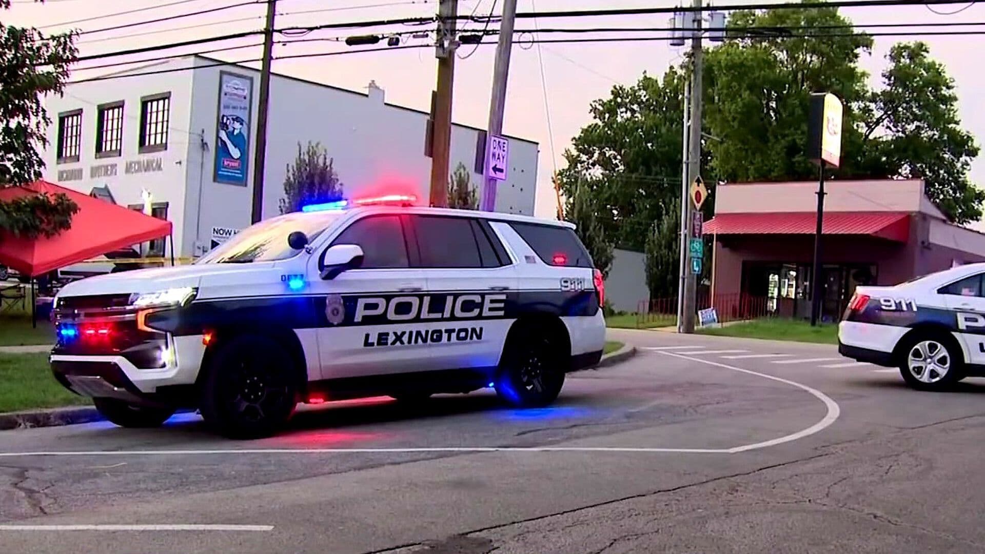 Tiroteo en Parque de Lexington, Kentucky, Deja un Muerto y Cuatro Heridos