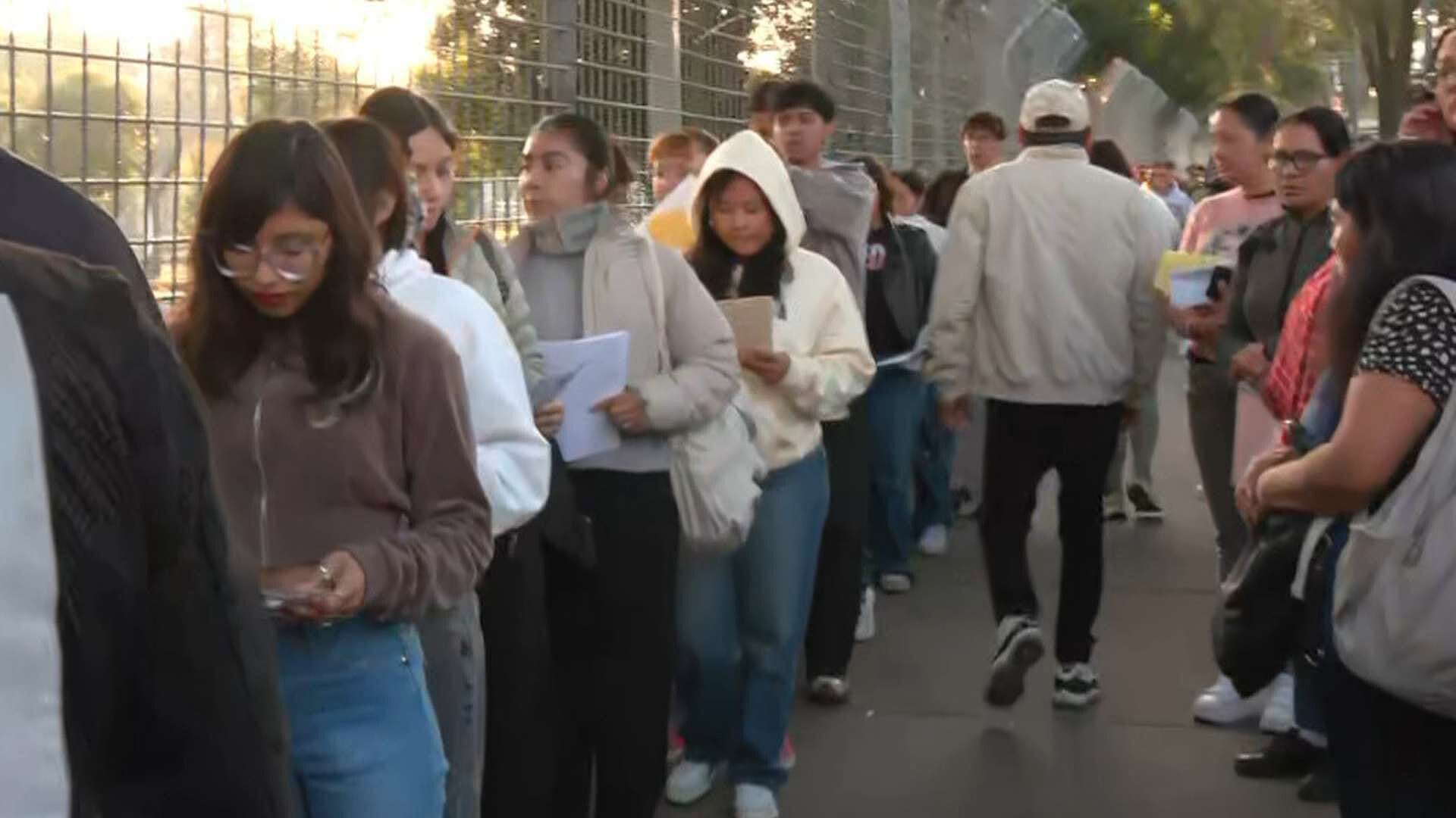 Largas Filas para Examen de Control  de la UNAM en CDMX