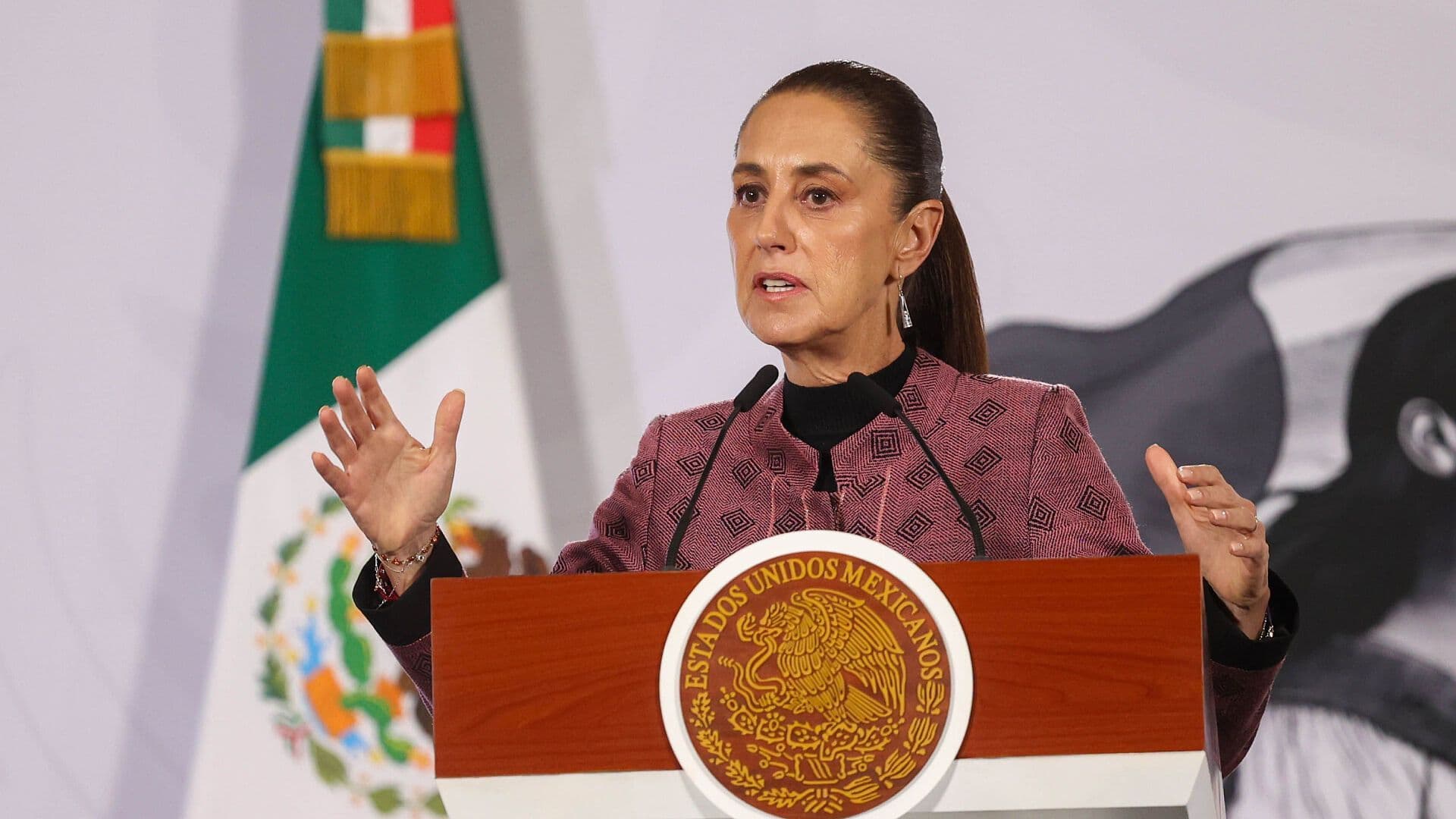 Sheinbaum Confirma Muerte de Dos Mexicanos por Terremoto en Colombia