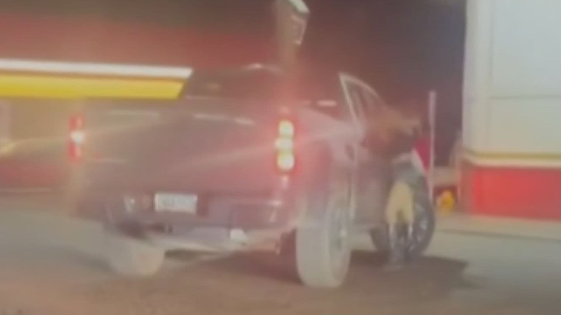 'Párate, Párate': Golpean, Jalan Cabello y Arrastran a Mujer Desde una Camioneta en Sonora