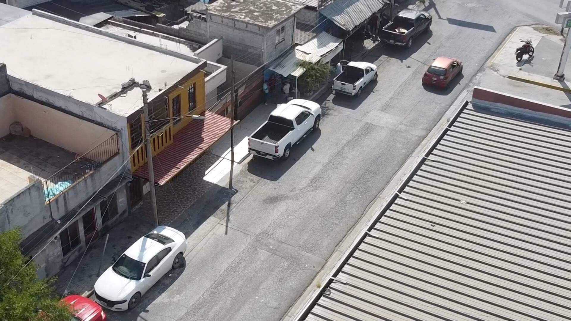 Amarra y Asalta Grupo Armado a Familia en San Nicolás, NL