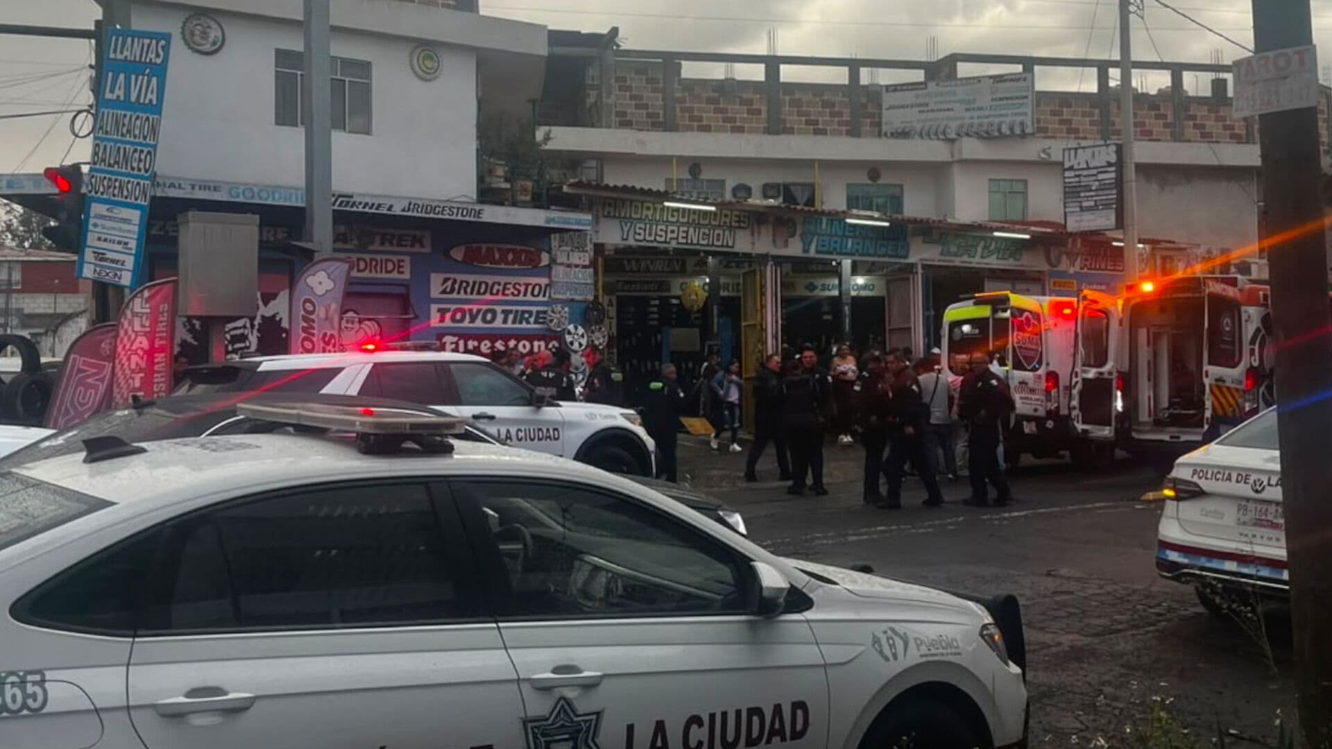 Video Momento Exacto Balacera Taller Mecánico Calle 46 Poniente Colonia Cleotilde Torres Puebla