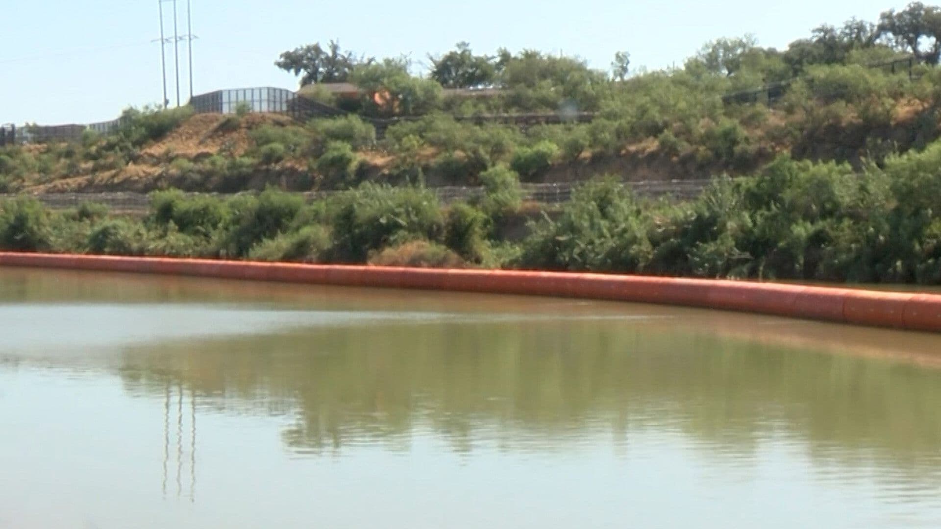 Avanza Instalación de Boyas Flotantes en el Río Bravo en Piedras Negras