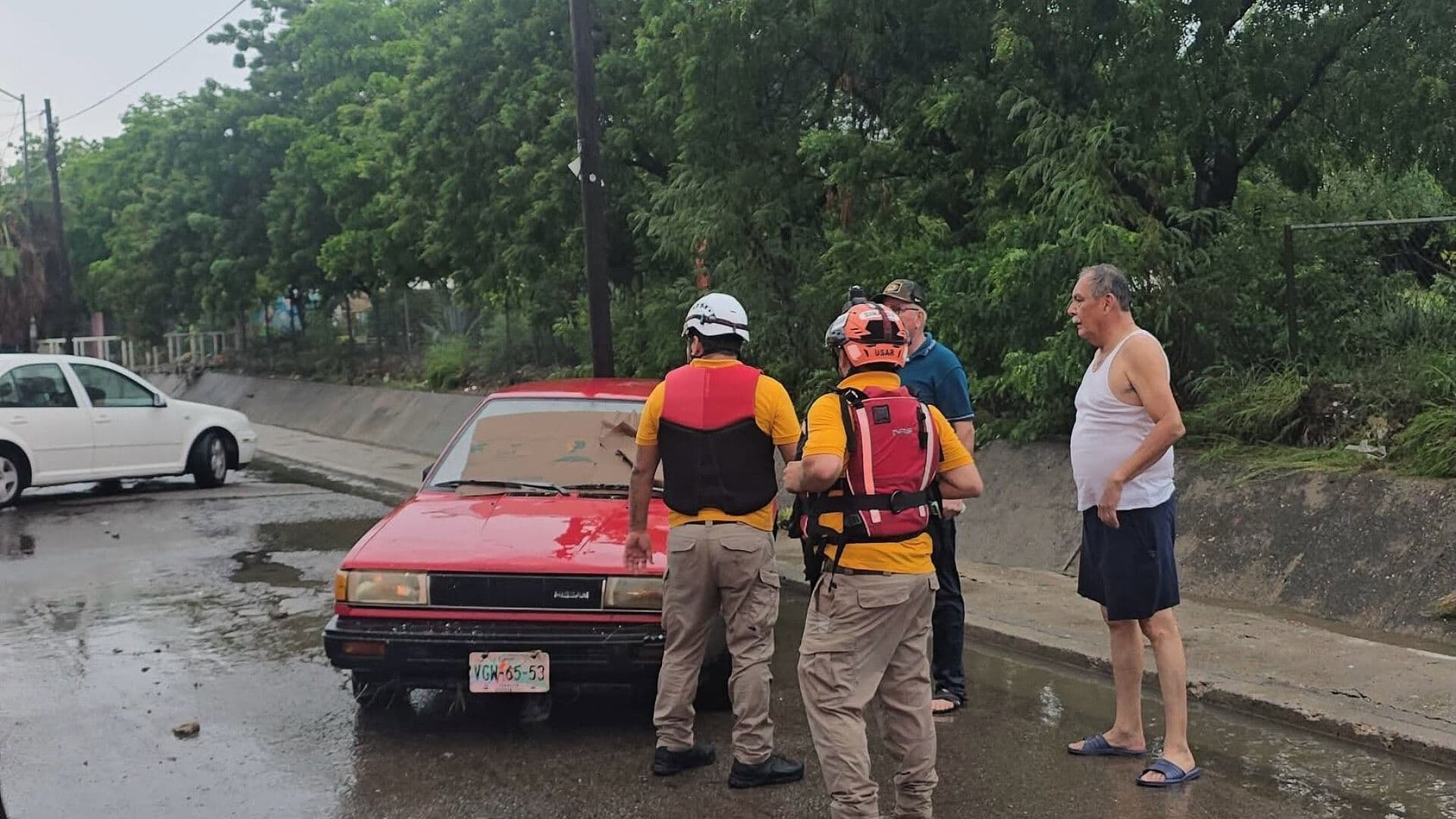Intensas Lluvias en Culiacán Causan Inundaciones y Autos Varados