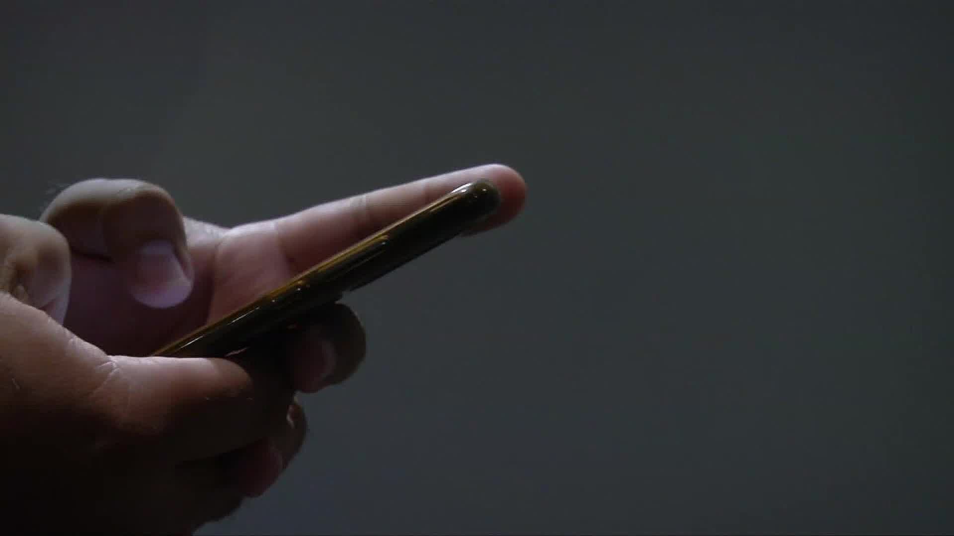 Padres se Dicen de Acuerdo con la Restricción de Teléfonos Celulares en UdeG