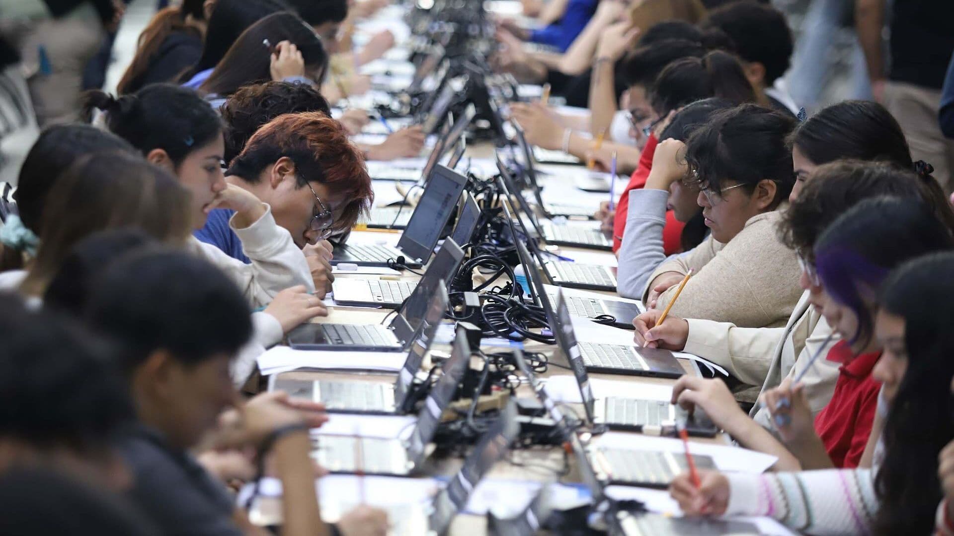Concluye el Primer Día del Examen de Control de la UNAM