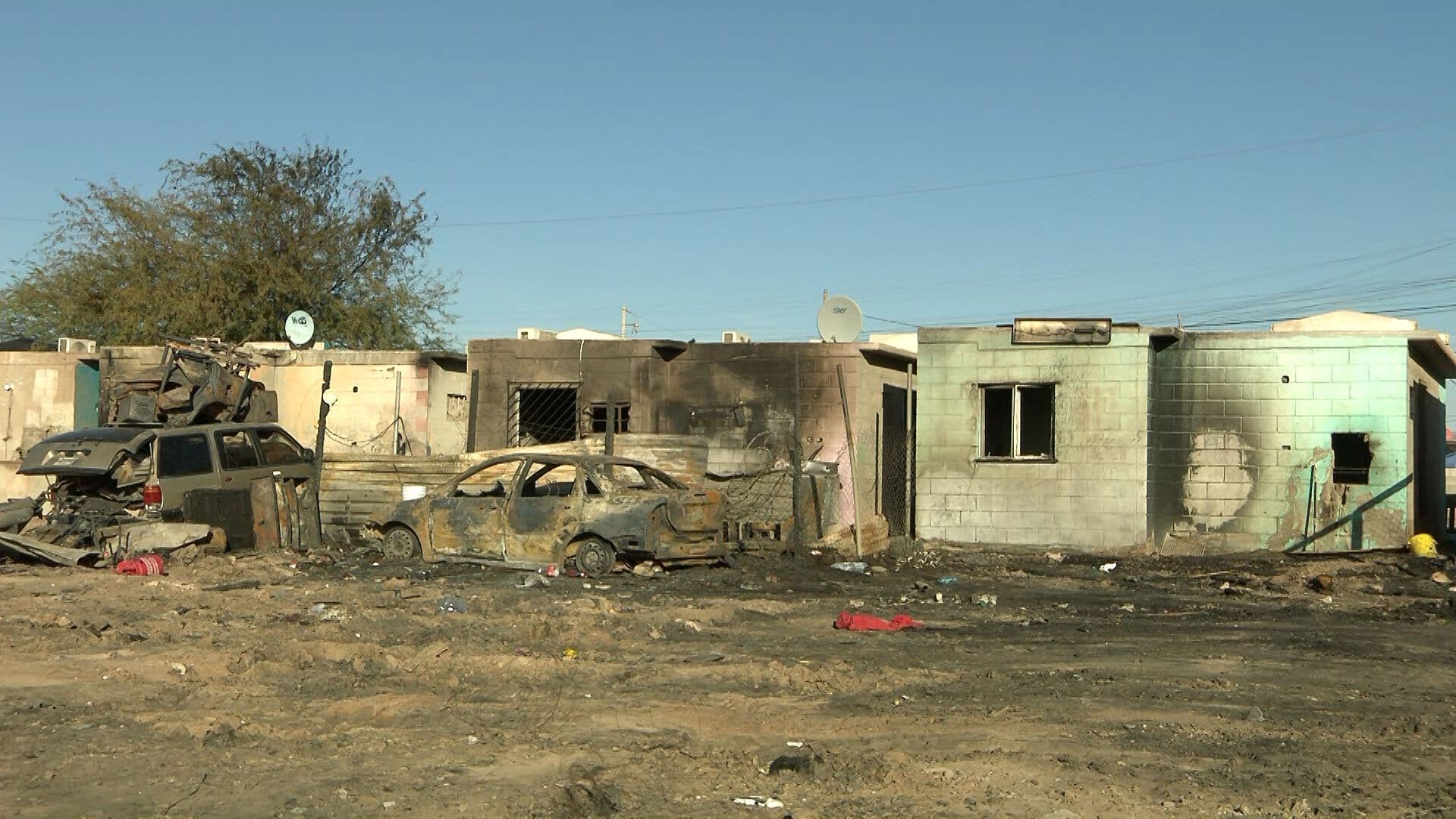 Familia Pierde su Vivienda tras Incendio en Mexicali; Vecinos Llevan Donaciones