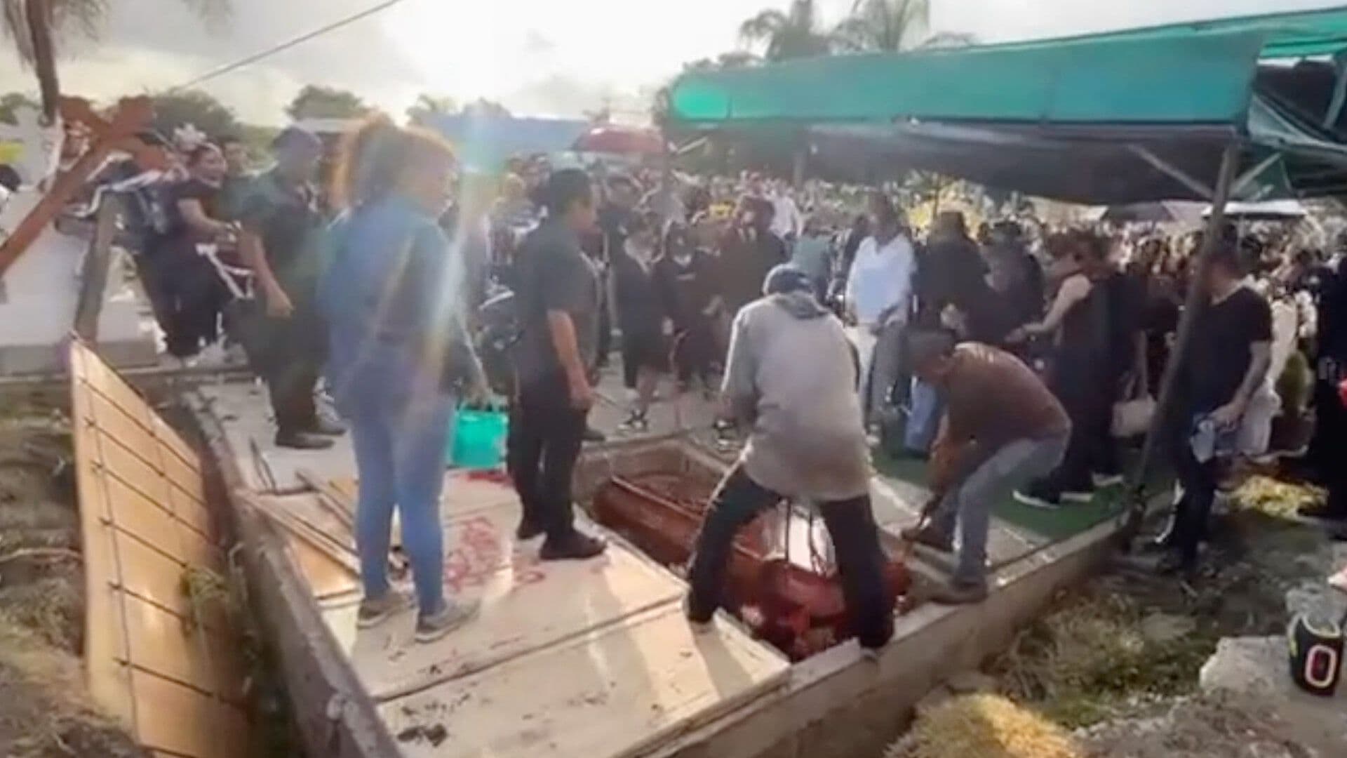 Funeral Elizabeth Pérez Ponce Maestra Atropellada por Moto en Izúcar de Matamoros Puebla