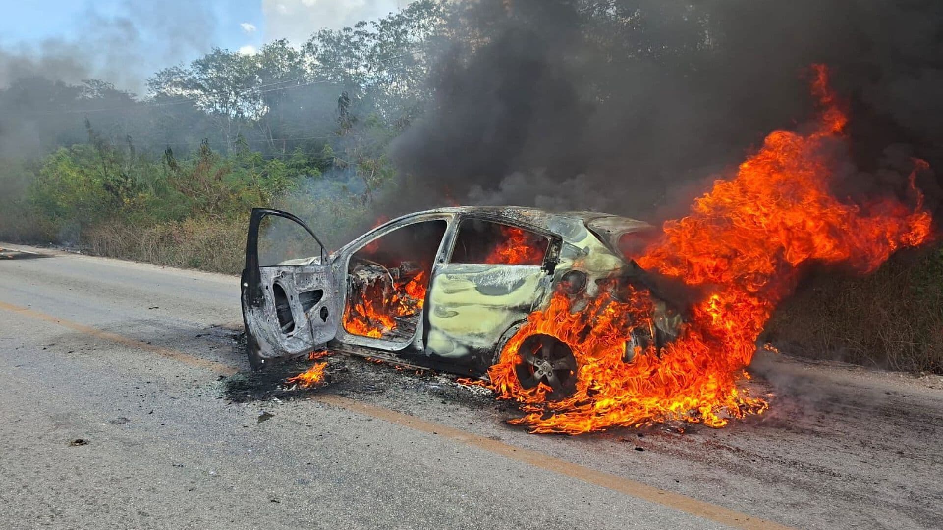 Así Fueron los Bloqueos tras Operativo en Michoacán; Hay Cinco Muertos