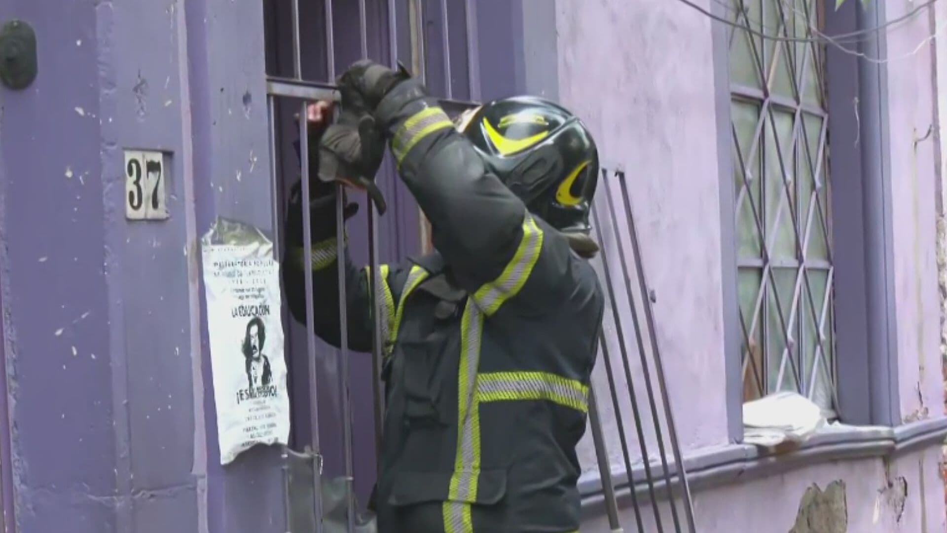 Hallan Hombre Muerto en Departamento de la Guerrero; Olor Alertó a Vecinos