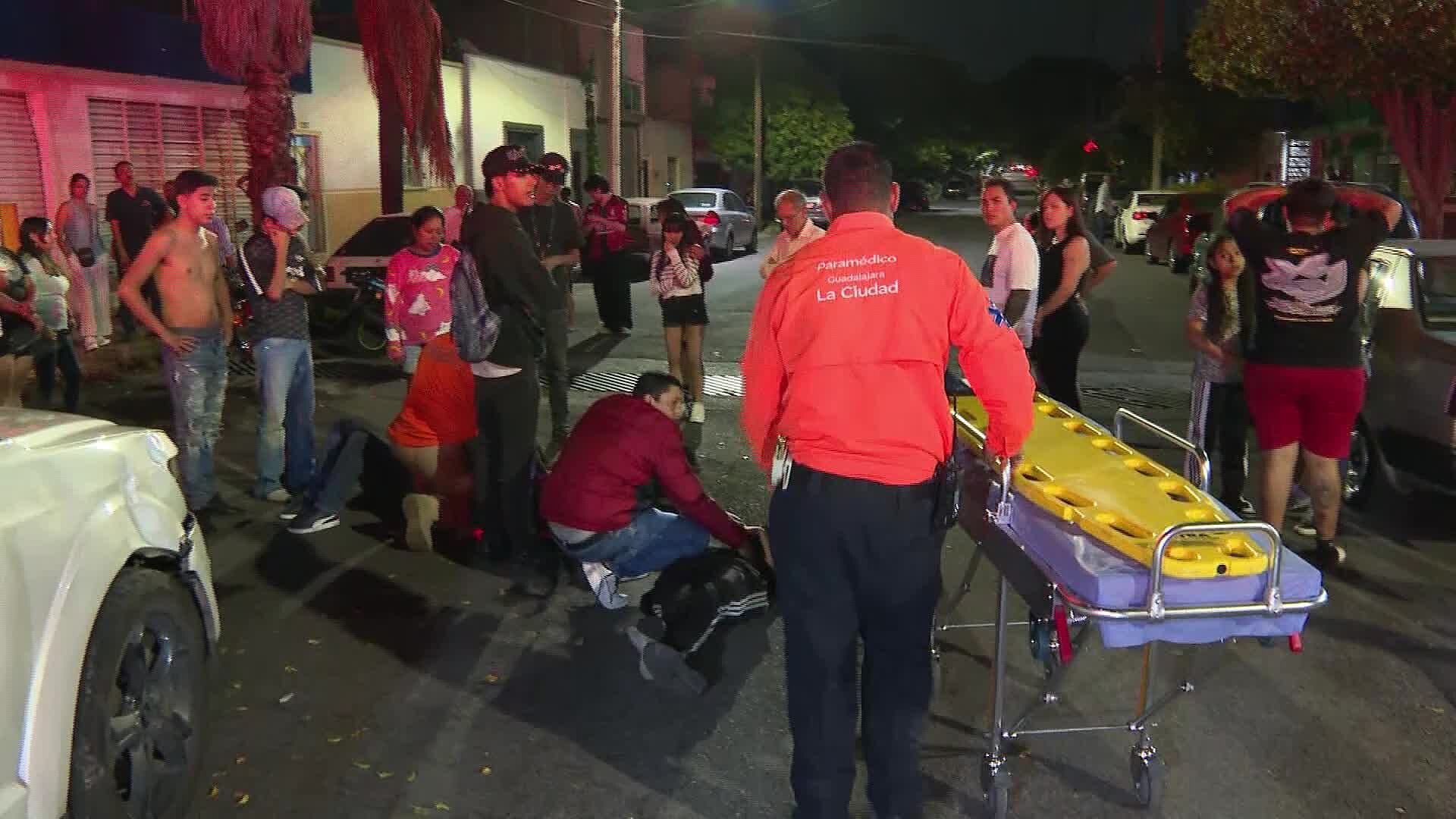 Dos Jóvenes Motociclistas Terminaron Lesionados en un Accidente en Guadalajara