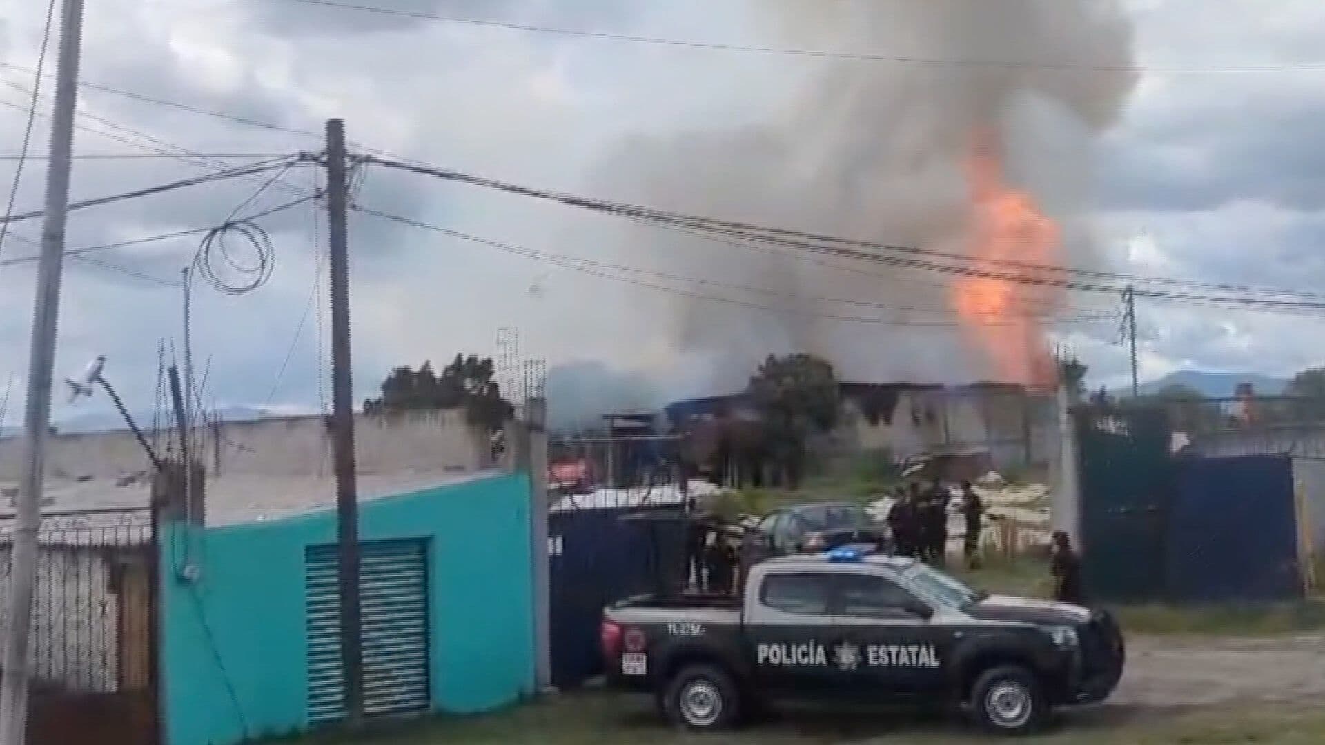 Incendio de Bodega Fábrica Cartón San Simeón Xipetzingo Hueyotlipan Tlaxcala