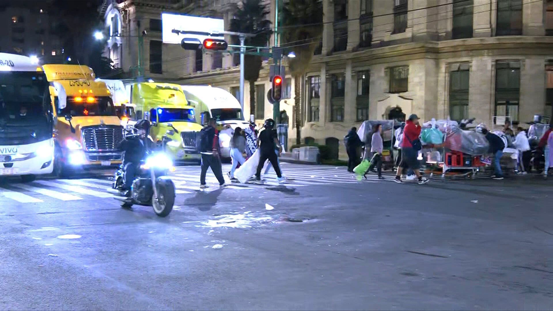 Retiran Bloqueo en Eje Central Tras 10 Horas de Protesta de Comerciantes en CDMX