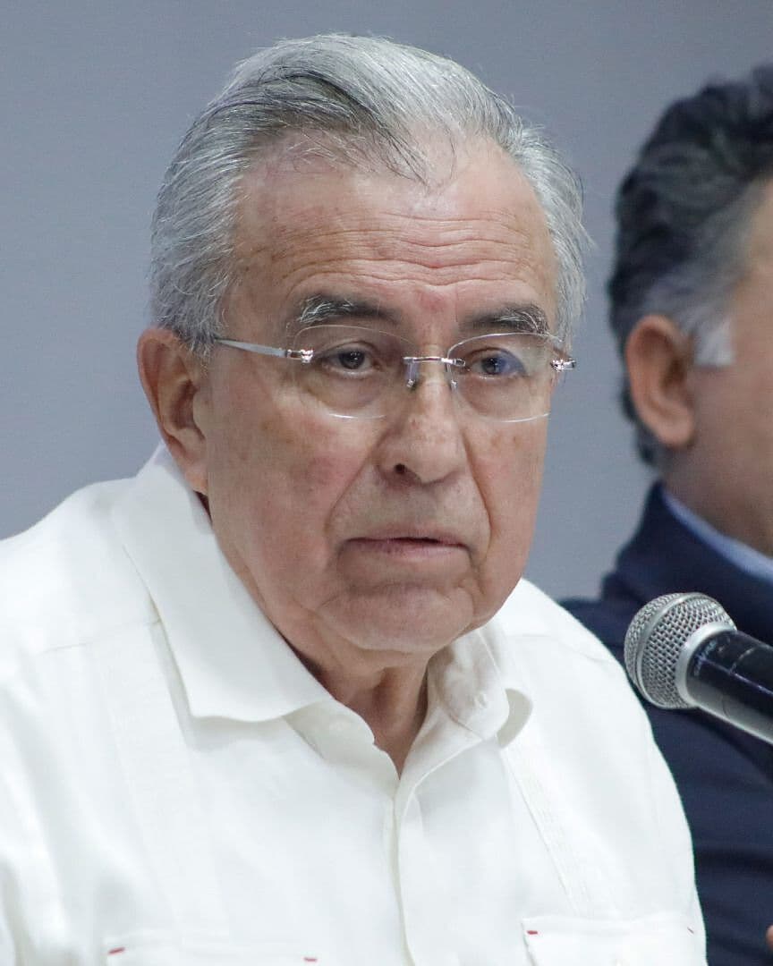 Momento en que Rocha Moya Regresa al Palacio de Gobierno para Retomar su Cargo