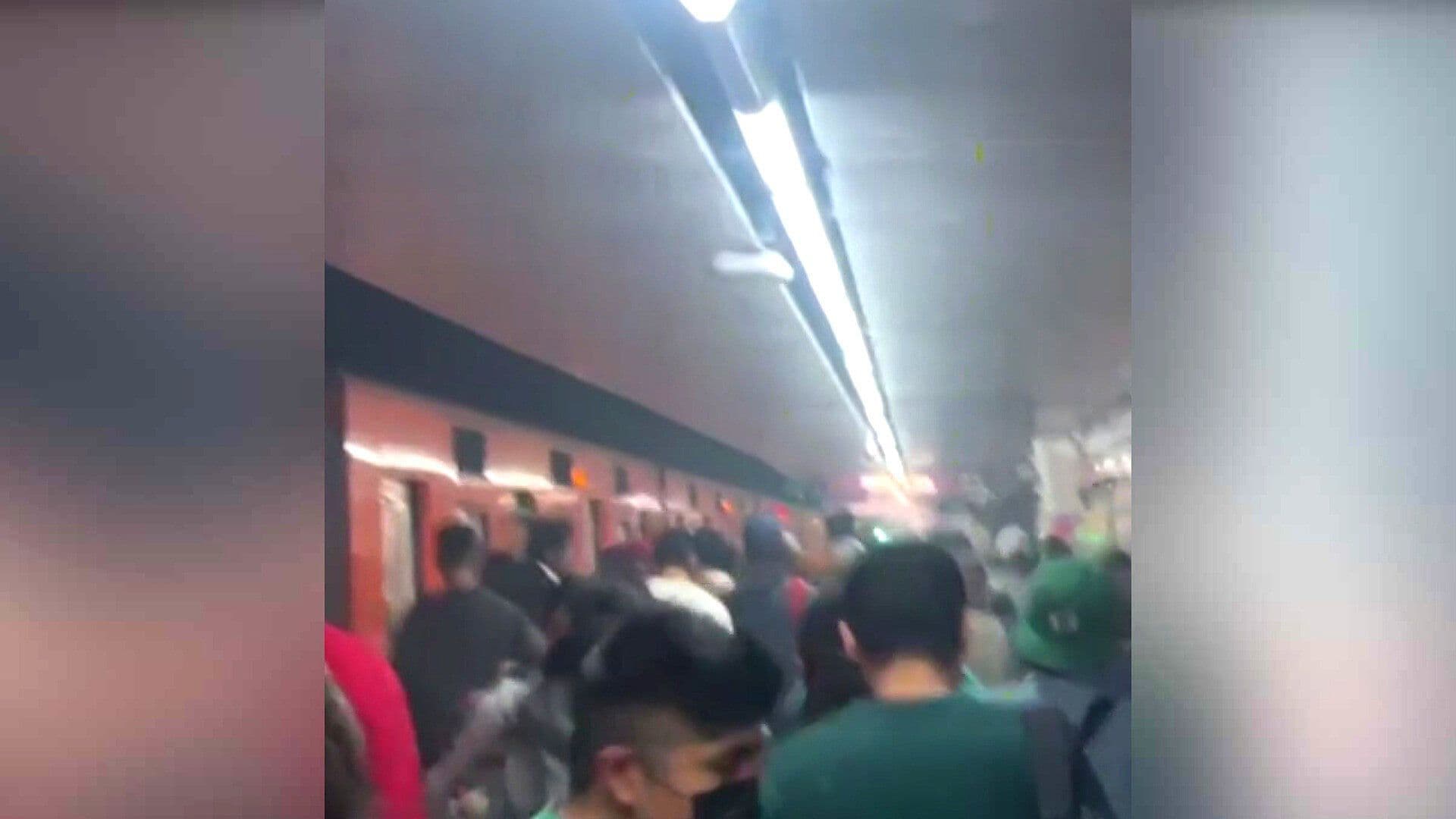 Usuarios del Metro CDMX Reportan Humo en la L1: Esto es lo que se Sabe