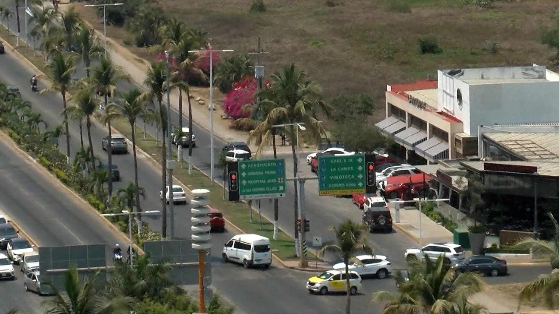 Cierran al Menos 35 Negocios en Puerto Vallarta por Rentas y Bajo Consumo Turístico