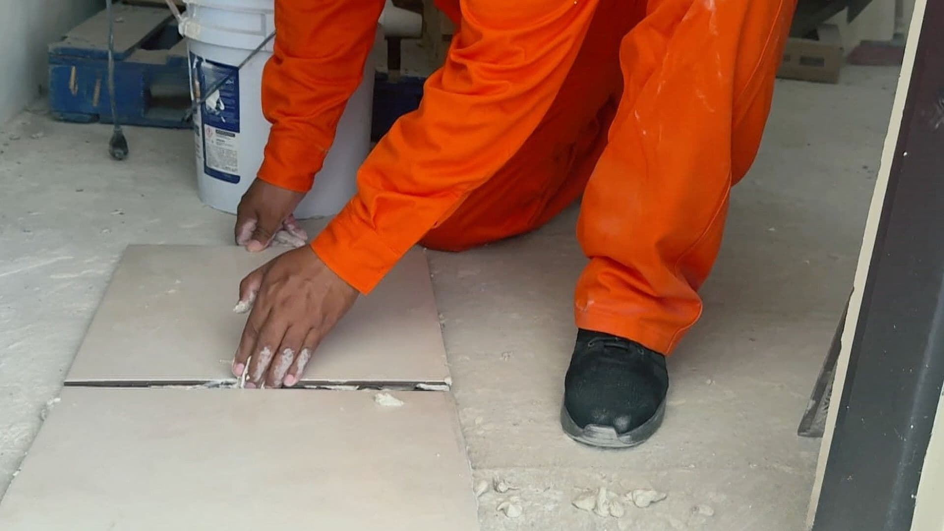 Internos del Cereso de Ciudad Juárez Trabajan Como Parte de su Reinserción