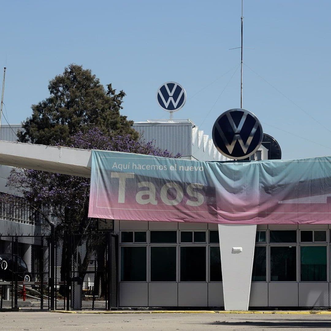 Volkswagen y Sindicato Aplazan Huelga para Mantener Negociaciones Laborales