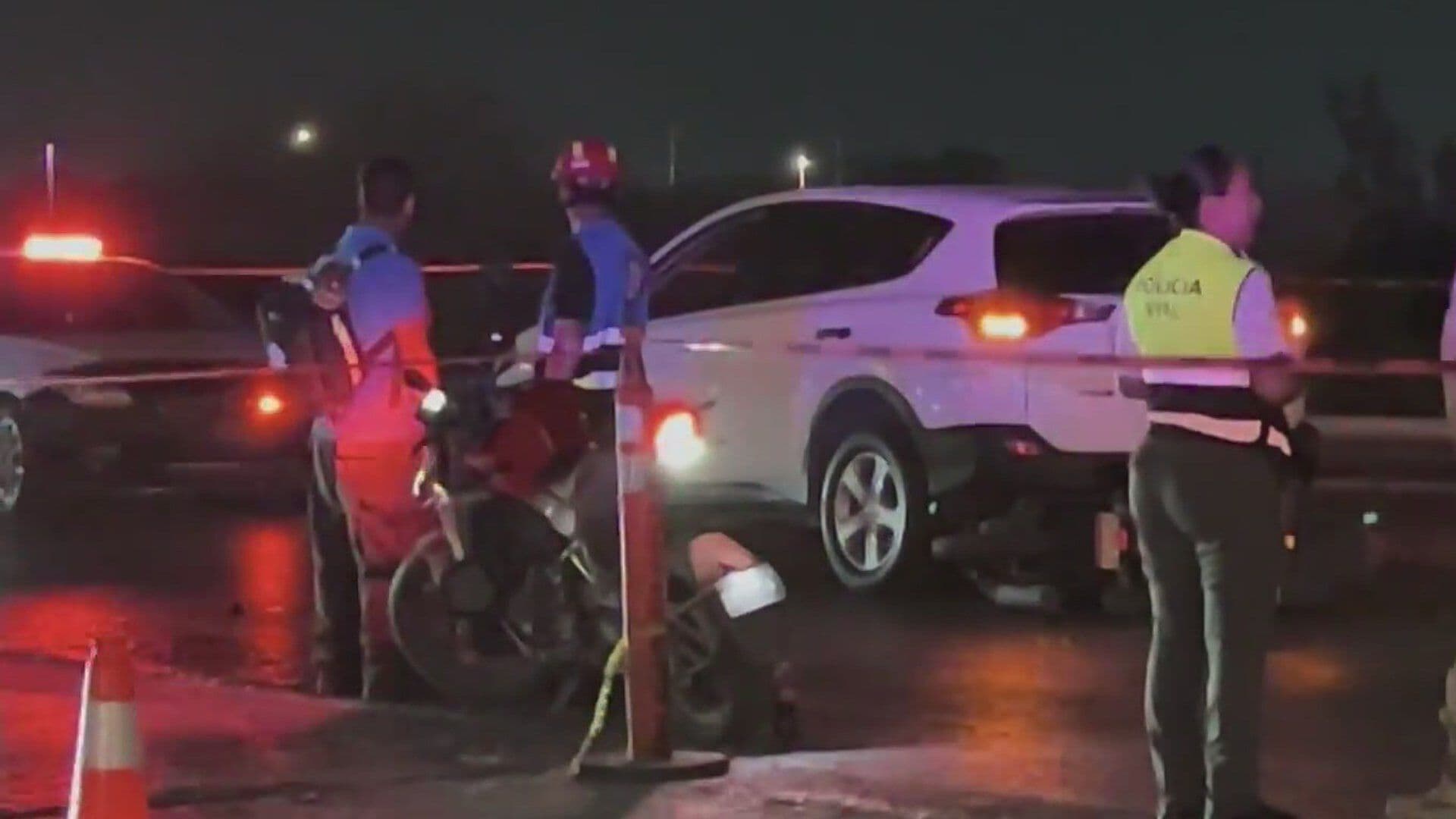 Muere Motociclista en Choque Contra Camioneta en Col. Privadas de Camino Real en Escobedo
