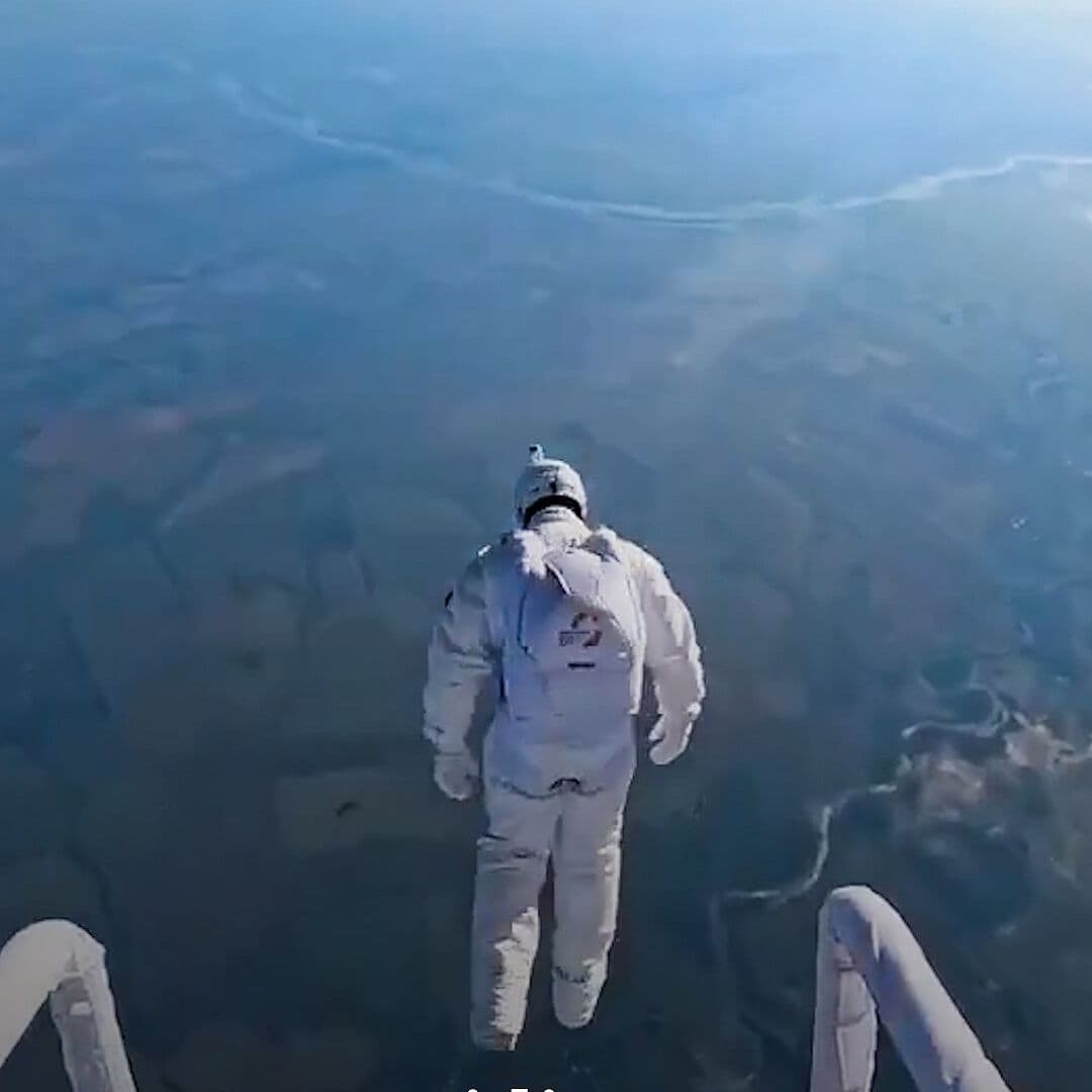 Un Paracaidista Ruso se Lanzó Desde la Estratosfera