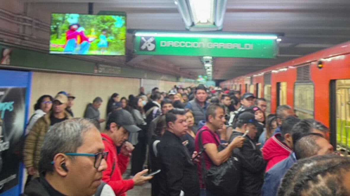 Desalojan Tren de Línea 8 del Metro CDMX en Santa Anita; Reportan Marcha Lenta